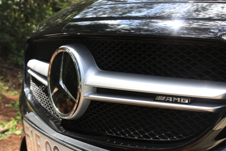 Cần tư vấn giữa 2 xe Genesis G80 và Mercedes E300 AMG