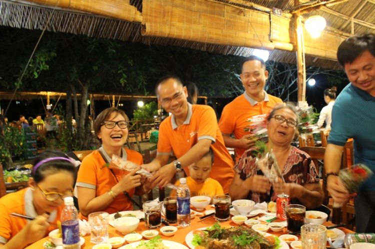 NƠI TỤ TẬP ĂN CHƠI VÀ ĐÓN CHÀO THÀNH VIÊN MỚI CỦA AE SORENTO ! NƠI TỤ TẬP ĂN CHƠI VÀ ĐÓN CHÀO THÀNH VIÊN MỚI CỦA AE SORENTO !