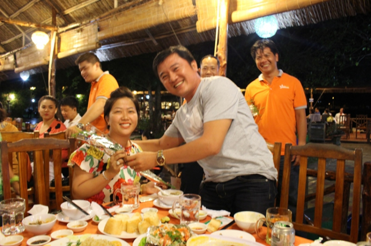 NƠI TỤ TẬP ĂN CHƠI VÀ ĐÓN CHÀO THÀNH VIÊN MỚI CỦA AE SORENTO ! NƠI TỤ TẬP ĂN CHƠI VÀ ĐÓN CHÀO THÀNH VIÊN MỚI CỦA AE SORENTO !