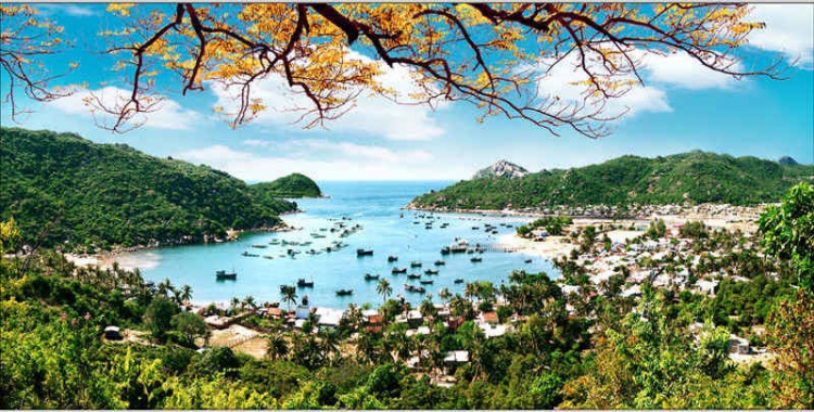 Vĩnh Hy biển xanh vẫy gọi Vĩnh Hy biển xanh vẫy gọi