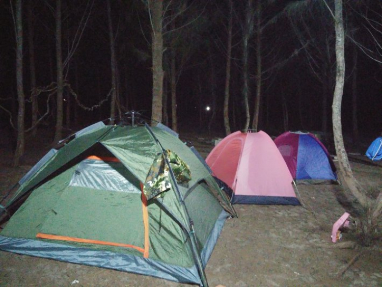Offline chớp nhoáng ngủ lều tại Hồ Cốc