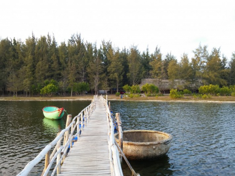 Offline chớp nhoáng ngủ lều tại Hồ Cốc