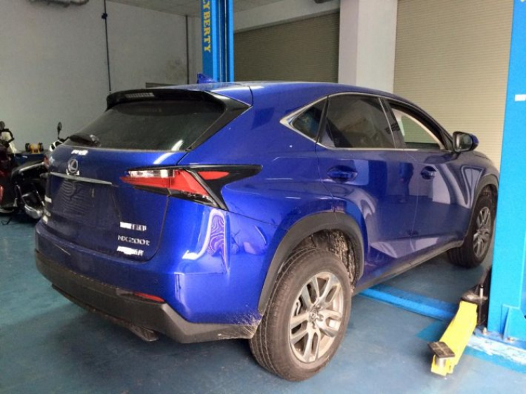 Lexus NX200t bất ngờ xuất hiện tại Việt Nam