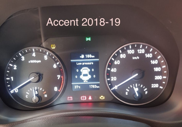 Ford Everest 2019 lên cảm biến áp suất lốp hiển thị trên đồng hồ taplo