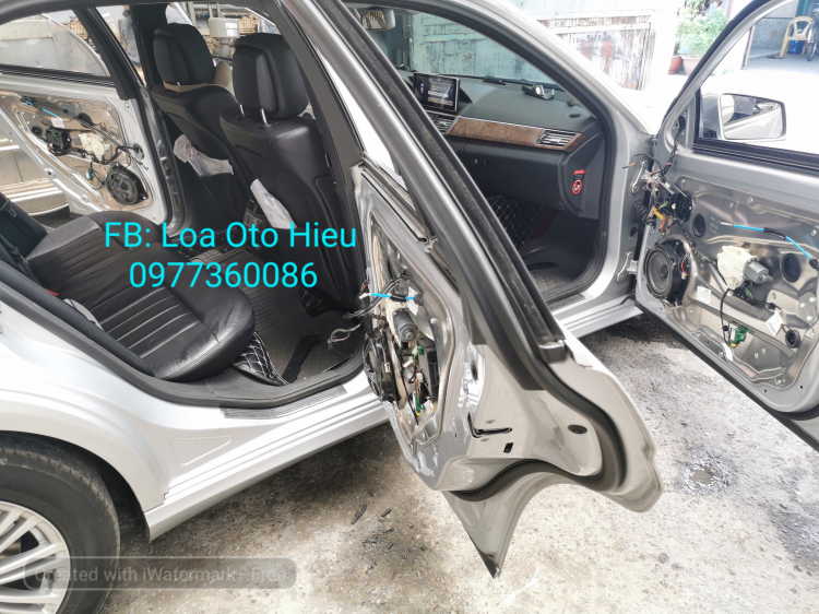 Độ âm thanh cho Mercedes-Benz dòng loa đỉnh.