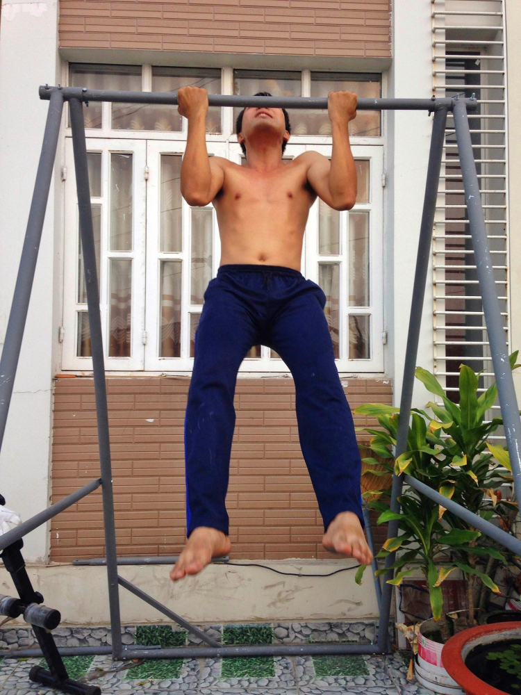 CNL có anh nào tập gym cho mình hỏi thăm tí