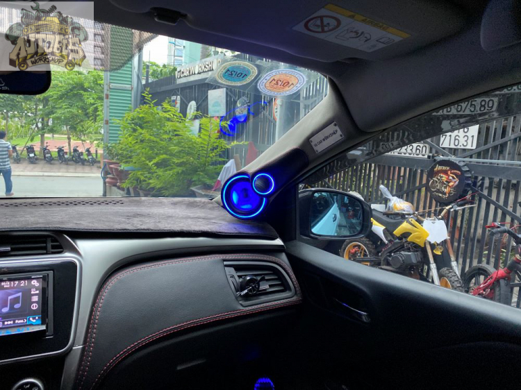 Độ âm thanh cho Honda City với Cốp Batman