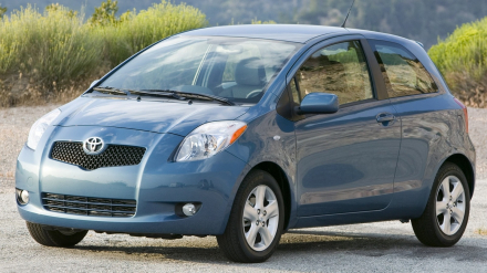 oyota-yaris_2007_1600x1200_wallpaper_03_4300.jpg