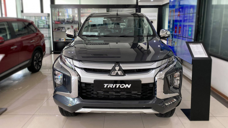 Mitsubishi Triton 4x4 AT đời 2019 giảm giá chỉ còn khoảng 680 triệu đồng để xả hàng tồn