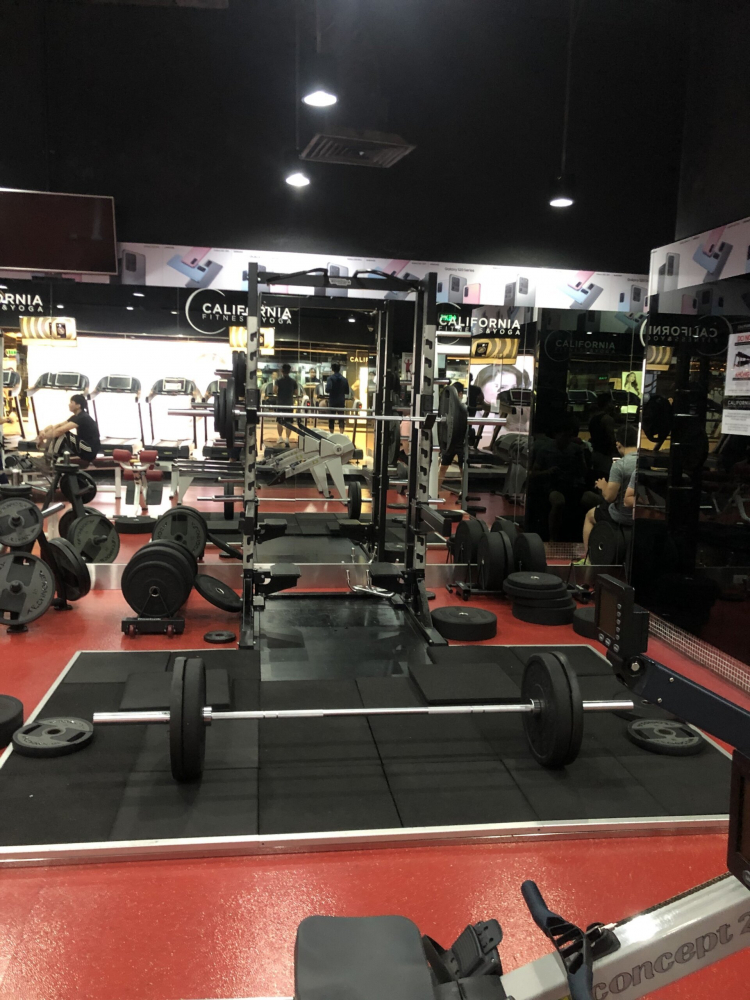 CNL có anh nào tập gym cho mình hỏi thăm tí