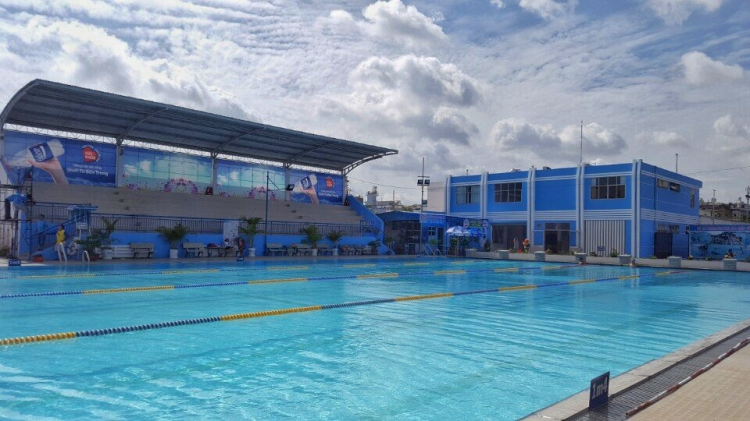 CNL có anh nào tập gym cho mình hỏi thăm tí CNL có anh nào tập gym cho mình hỏi thăm tí