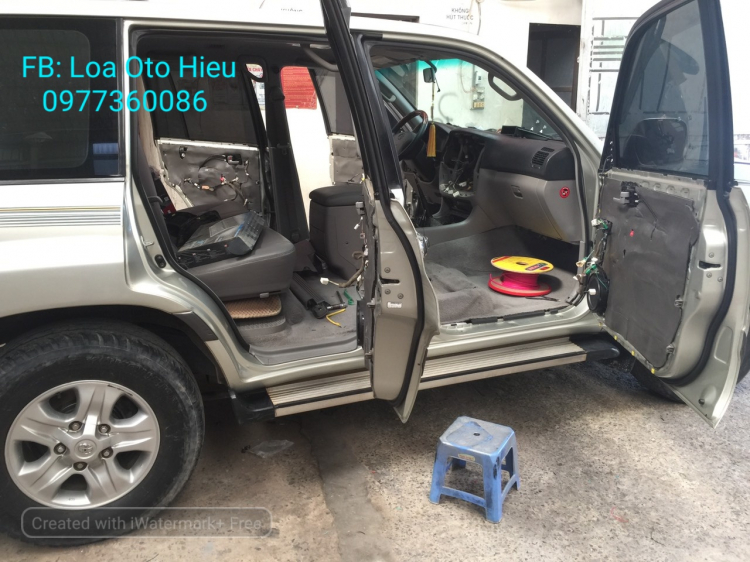 Land Crusier độ âm thanh đơn giản và sub siêu trầm Lx 570.