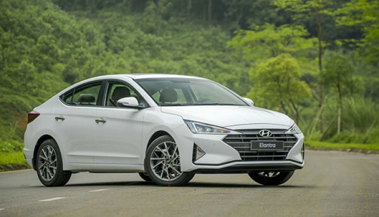 Hyundai Elantra giảm giá 20 triệu - Nhận xe chỉ từ 169 triệu