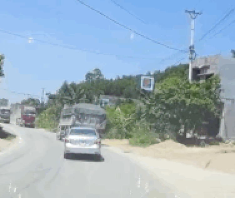 Sao cứ phải vượt ép xe ngược chiều ? Sao cứ phải vượt ép xe ngược chiều ?