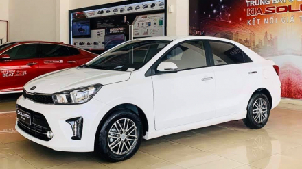 Otosaigon-Kia-soluto-at-luxuxy (2).jpg