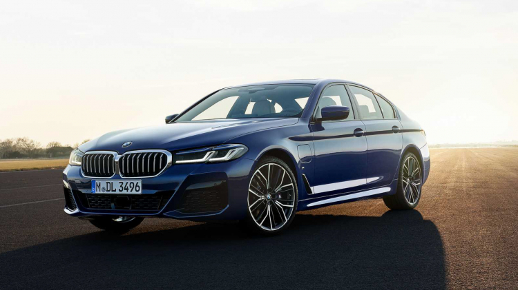 BMW 5 Series 2021 chính thức ra mắt: Tinh chỉnh thiết kế, tập trung công nghệ mild-hybrid BMW 5 Series 2021 chính thức ra mắt: Tinh chỉnh thiết kế, tập trung công nghệ mild-hybrid