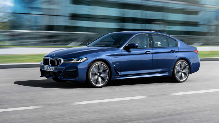 BMW 5 Series 2021 chính thức ra mắt: Tinh chỉnh thiết kế, tập trung công nghệ mild-hybrid BMW 5 Series 2021 chính thức ra mắt: Tinh chỉnh thiết kế, tập trung công nghệ mild-hybrid