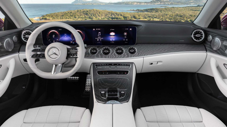 Mercedes-Benz E-Class 2021 Coupe và Cabrio ra mắt: Lựa chọn thời trang cho khách hàng mê E-Class