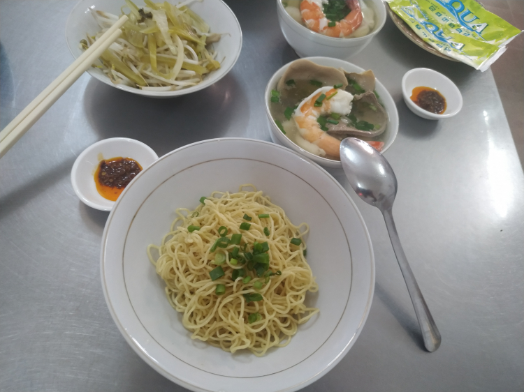 Mì Tàu ở Sài Gòn Mì Tàu ở Sài Gòn