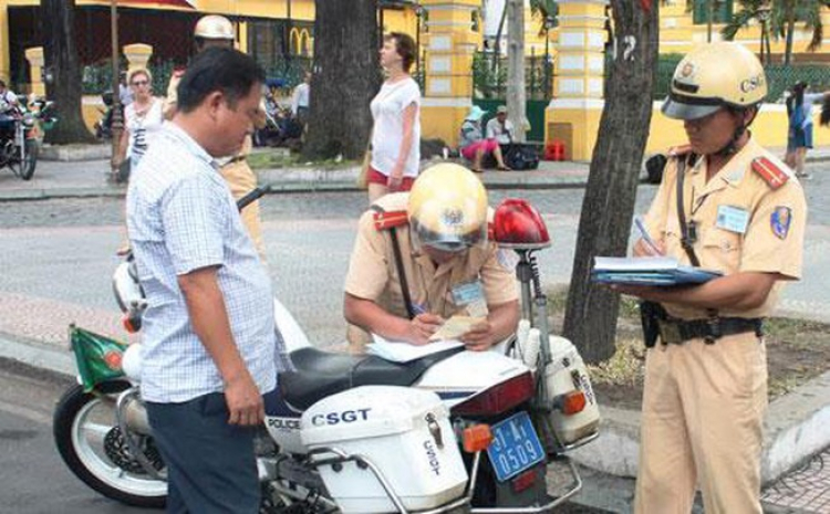 Không nộp phạt vi phạm giao thông có sao không?