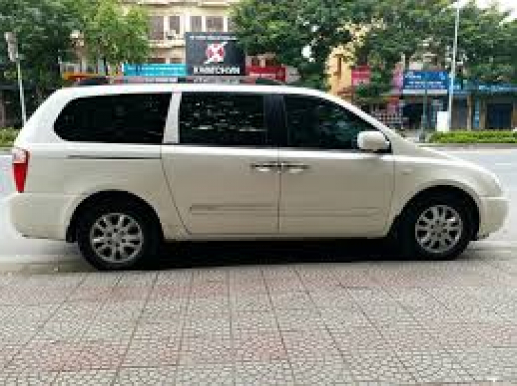 Cận cảnh Kia Sedona 11 chỗ ngồi và sự khác biệt với Sedona bản 7 chỗ của Việt Nam