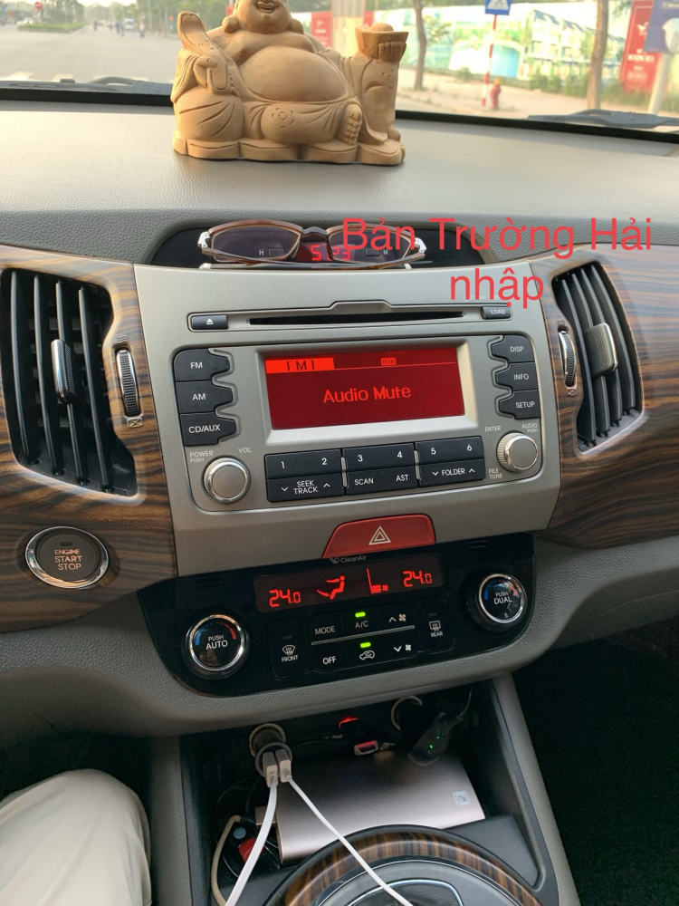 Thay đầu dvd cho xe Kia Sportage