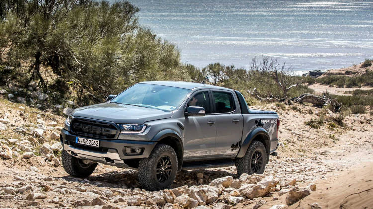 Sẽ không có chuyện Ford Ranger Raptor lắp động cơ V8