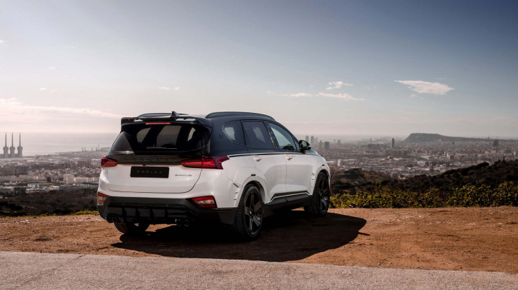 Không nhận ra Hyundai Santa Fe với gói độ từ Carlex Design Không nhận ra Hyundai Santa Fe với gói độ từ Carlex Design