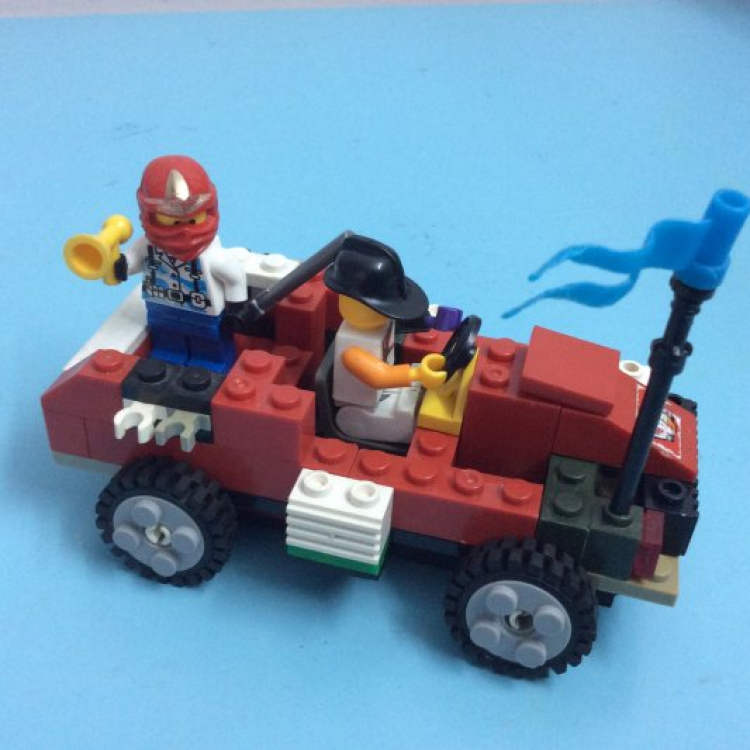 Góc chia sẽ trao đổi sở thích lắp ráp  LEGO cho F1