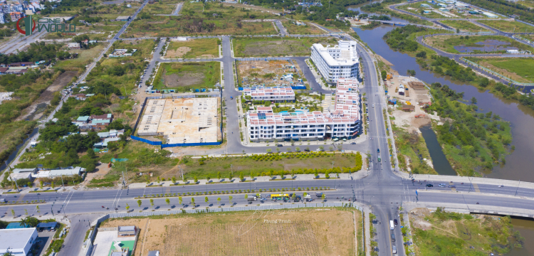 Thủ Thiêm qua từng giai đoạn. Thủ Thiêm qua từng giai đoạn.