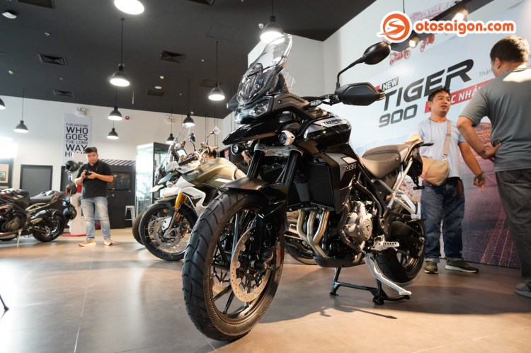 Ra mắt Triump Tiger 900: Mô tô adventure tầm trung giá từ 369 triệu đồng