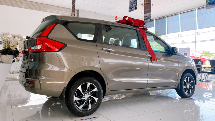 Chênh 70 triệu đồng, chọn Mitsubishi Xpander AT hay Suzuki Ertiga Sport?