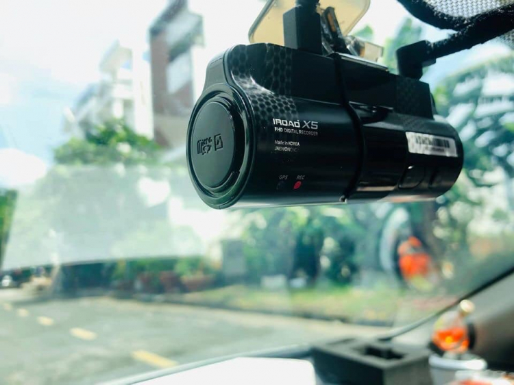 Camera hành trình ô tô Hàn Quốc IROAD - Tích hợp ADAS, Sony Starvis - Bảo hành 2 năm Camera hành trình ô tô Hàn Quốc IROAD - Tích hợp ADAS, Sony Starvis - Bảo hành 2 năm