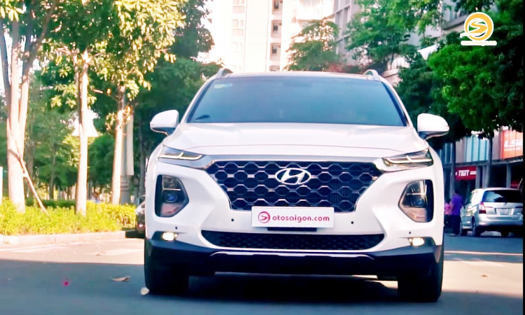 MC Quỳnh Hoa đánh giá Hyundai Santa Fe 2019: “Không thua kém những dòng xe sang của Châu Âu”
