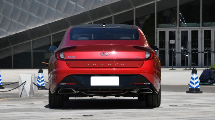 Hyundai Sonata 2020 ra mắt phiên bản trục cơ sở kéo dài, nội thất cực hiện đại Hyundai Sonata 2020 ra mắt phiên bản trục cơ sở kéo dài, nội thất cực hiện đại