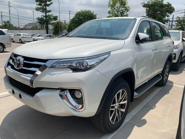 Nhìn lại các thế hệ Toyota Fortuner từ trước đến nay tại Việt Nam Nhìn lại các thế hệ Toyota Fortuner từ trước đến nay tại Việt Nam