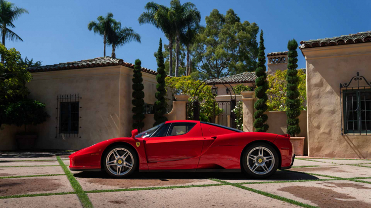 Ferrari Enzo 2003 trở thành siêu xe đắt giá nhất từng được bán đấu giá online