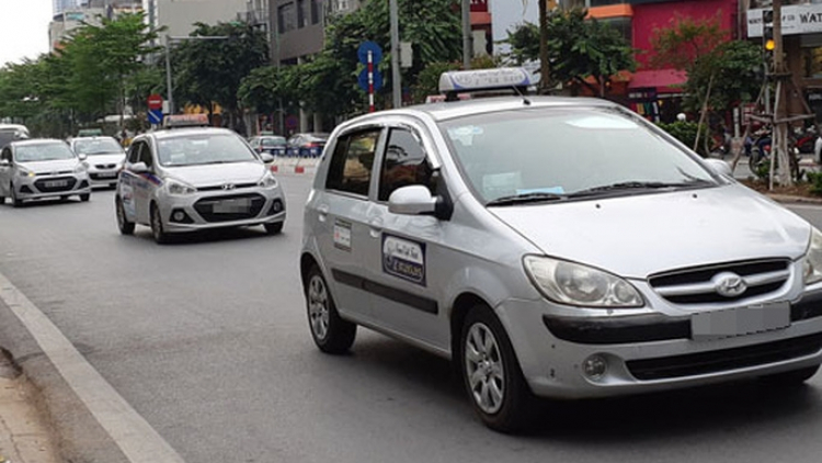 Chấm dứt tranh cãi taxi và xe công nghệ