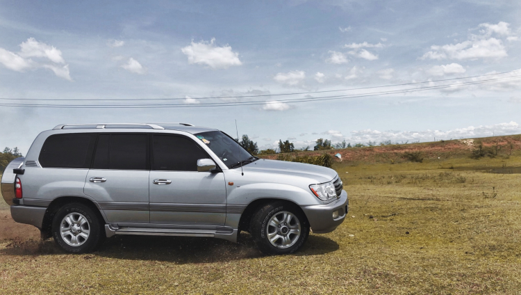 Cỗ máy uống xăng Land Cruiser của Toyota sau 15 năm còn lại gì? Cỗ máy uống xăng Land Cruiser của Toyota sau 15 năm còn lại gì?