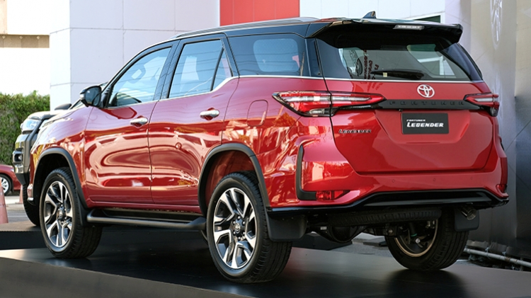 Oser tranh cãi về Toyota Fortuner 2021: Đẹp thì có đẹp nhưng chưa vừa lòng Oser tranh cãi về Toyota Fortuner 2021: Đẹp thì có đẹp nhưng chưa vừa lòng