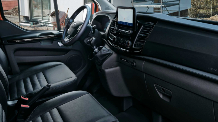 Ford Transit và Ford Tourneo ra mắt thêm 2 phiên bản mạnh mẽ hơn tại Châu Âu