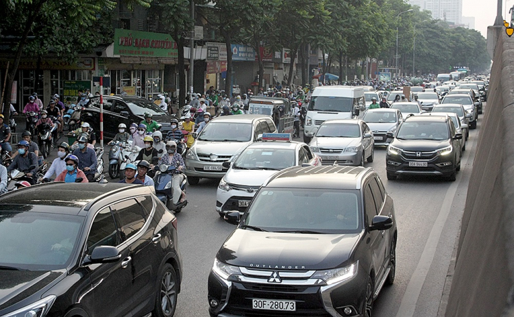 Làm gì lấp “khoảng trống” văn hóa giao thông?