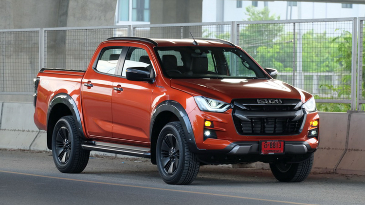 Bán tải Nhật ngày càng hấp dẫn: Ford Ranger sẽ phải dè chừng