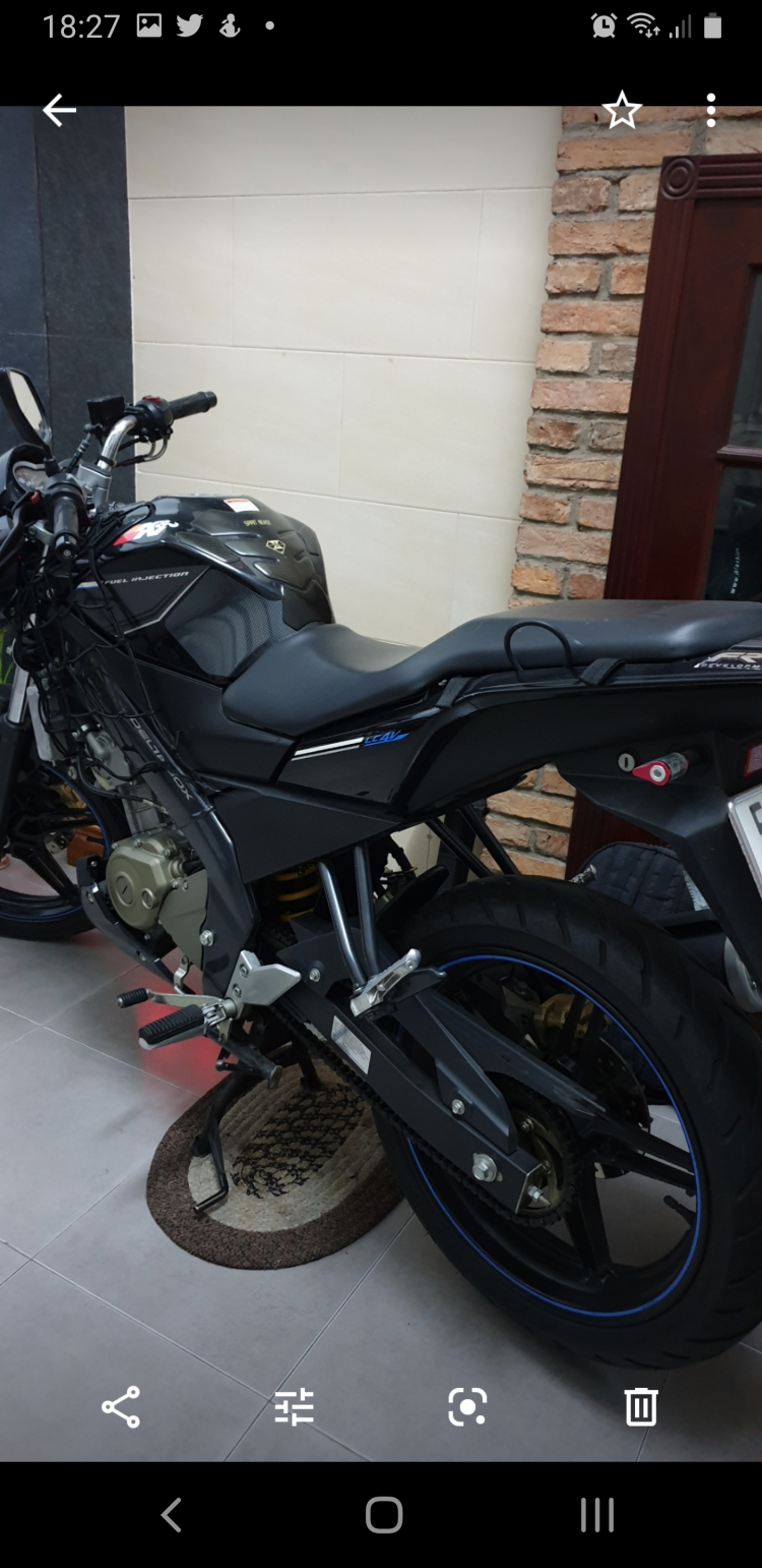 [Góc Motor] Nên chọn Honda CB300R hay CBF190TR?