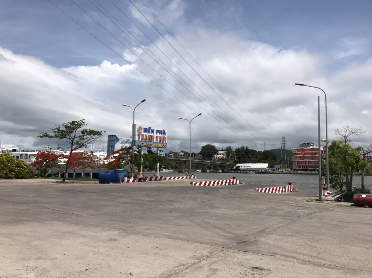 Đi phú quốc bằng tàu.(xà lan) Đi phú quốc bằng tàu.(xà lan)