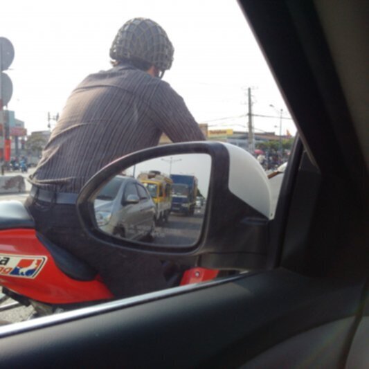 Các bác cho e xin cái tiêu đề.