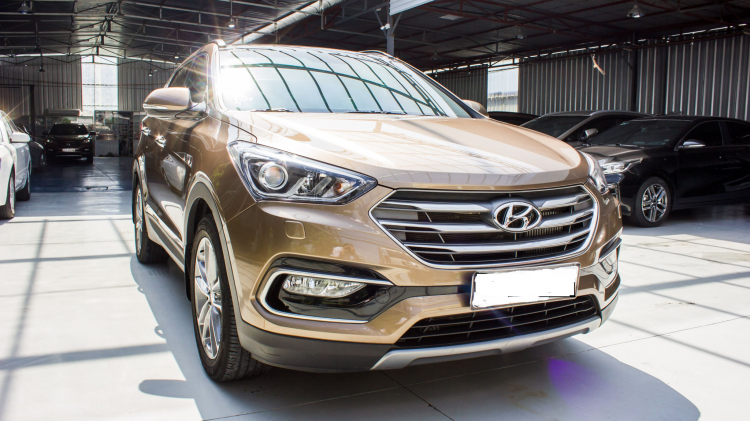 Chạy 4 năm, Hyundai SantaFe 2016 máy dầu vẫn giữ giá đến khó tin