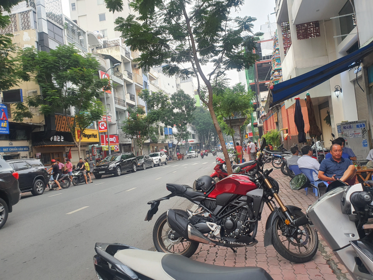 [Góc Motor] Nên chọn Honda CB300R hay CBF190TR?