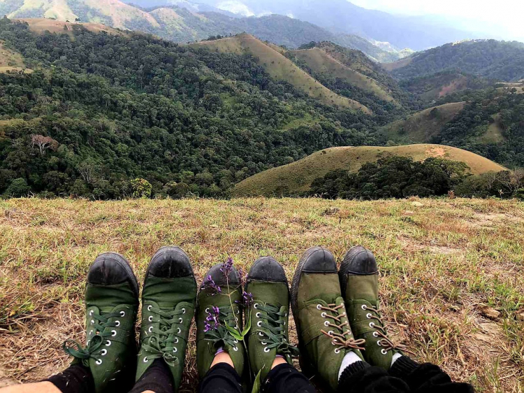 Tư vấn Giày trekking đi mưa