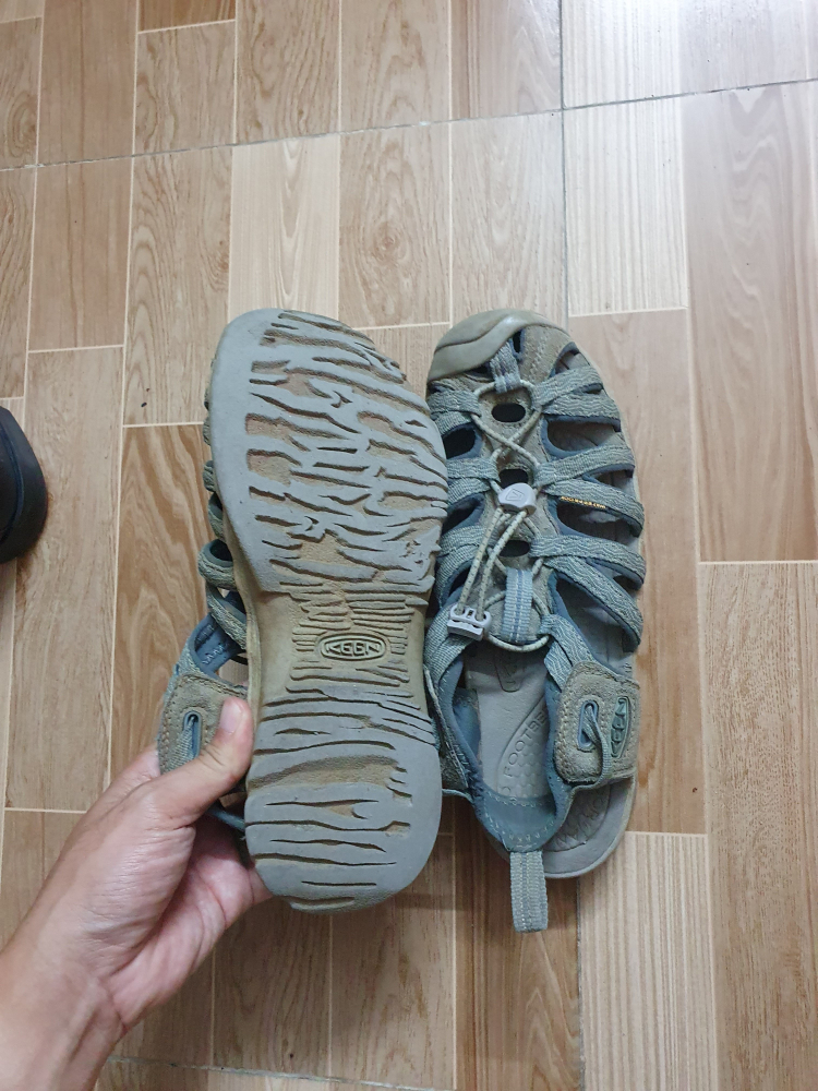 Tư vấn Giày trekking đi mưa Tư vấn Giày trekking đi mưa